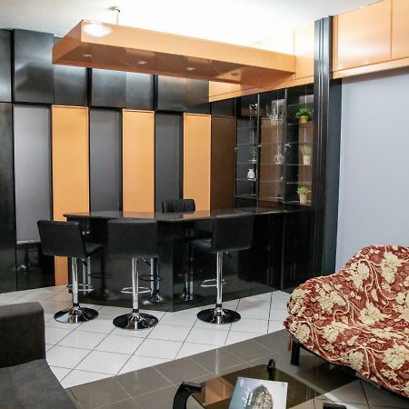 קאבאלה Christine'S Downtown Suites מראה חיצוני תמונה