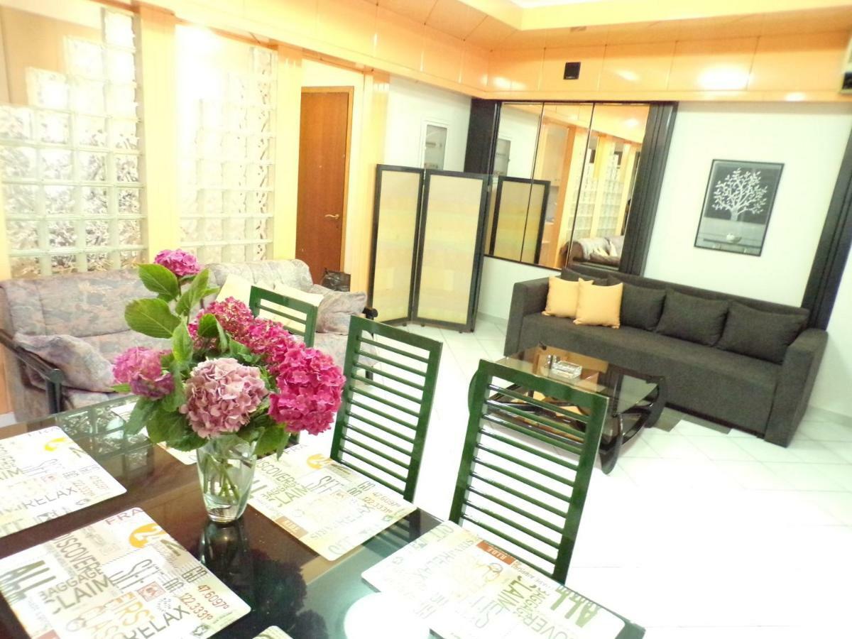 קאבאלה Christine'S Downtown Suites מראה חיצוני תמונה