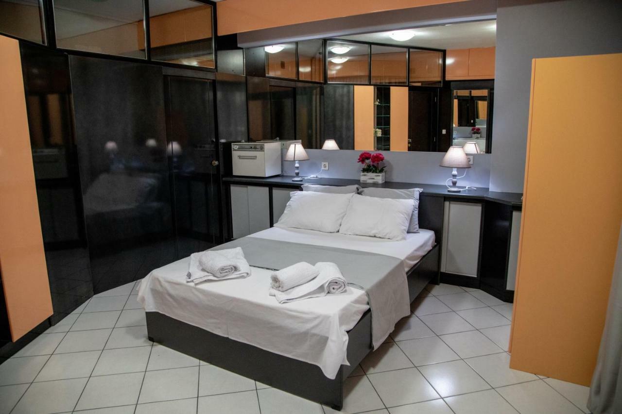 קאבאלה Christine'S Downtown Suites מראה חיצוני תמונה