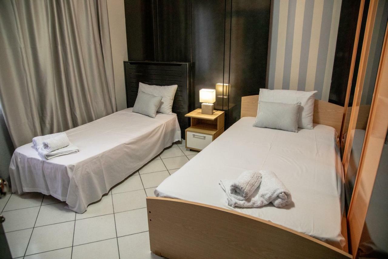 קאבאלה Christine'S Downtown Suites מראה חיצוני תמונה