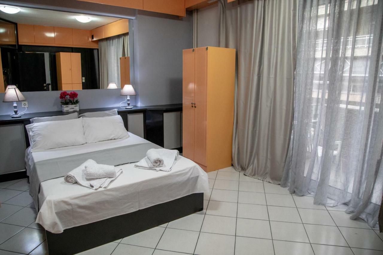 קאבאלה Christine'S Downtown Suites מראה חיצוני תמונה
